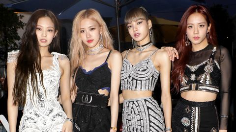 الفرقة الكورية BLACKPINK تكتسح آيتونز بألبومها الجديد