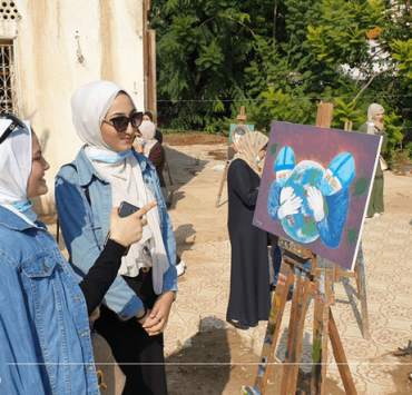 لوحات فلسطينية تجسد الكفاح ضد الوباء