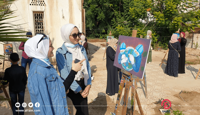 لوحات فلسطينية تجسد الكفاح ضد الوباء
