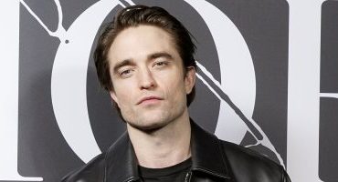 كورونا يربك طاقم فيلم "The Batman" مجددا بعد تأجيل طرحه
