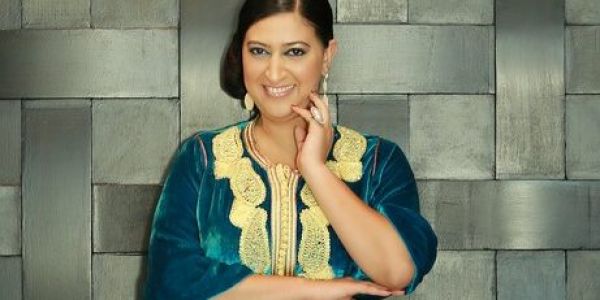 دنيا بوطازوت تعود إلى المغرب.. والسبب عمل فني