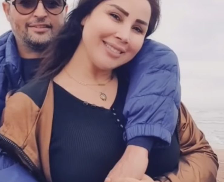 سعيدة شرف تنشر "سطوريات" رفقة زوجها وابنتهما وتدحض شائعات طلاقها