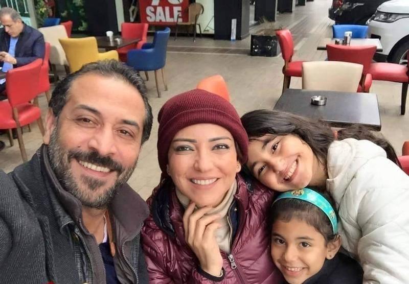 أمل عرفة تكشف موعد طلاقها الحقيقي من عبد المنعم عمايري