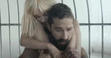 وصول كليب Elastic Heart للنجمة سيا إلى 1.1 مليار مشاهدة
