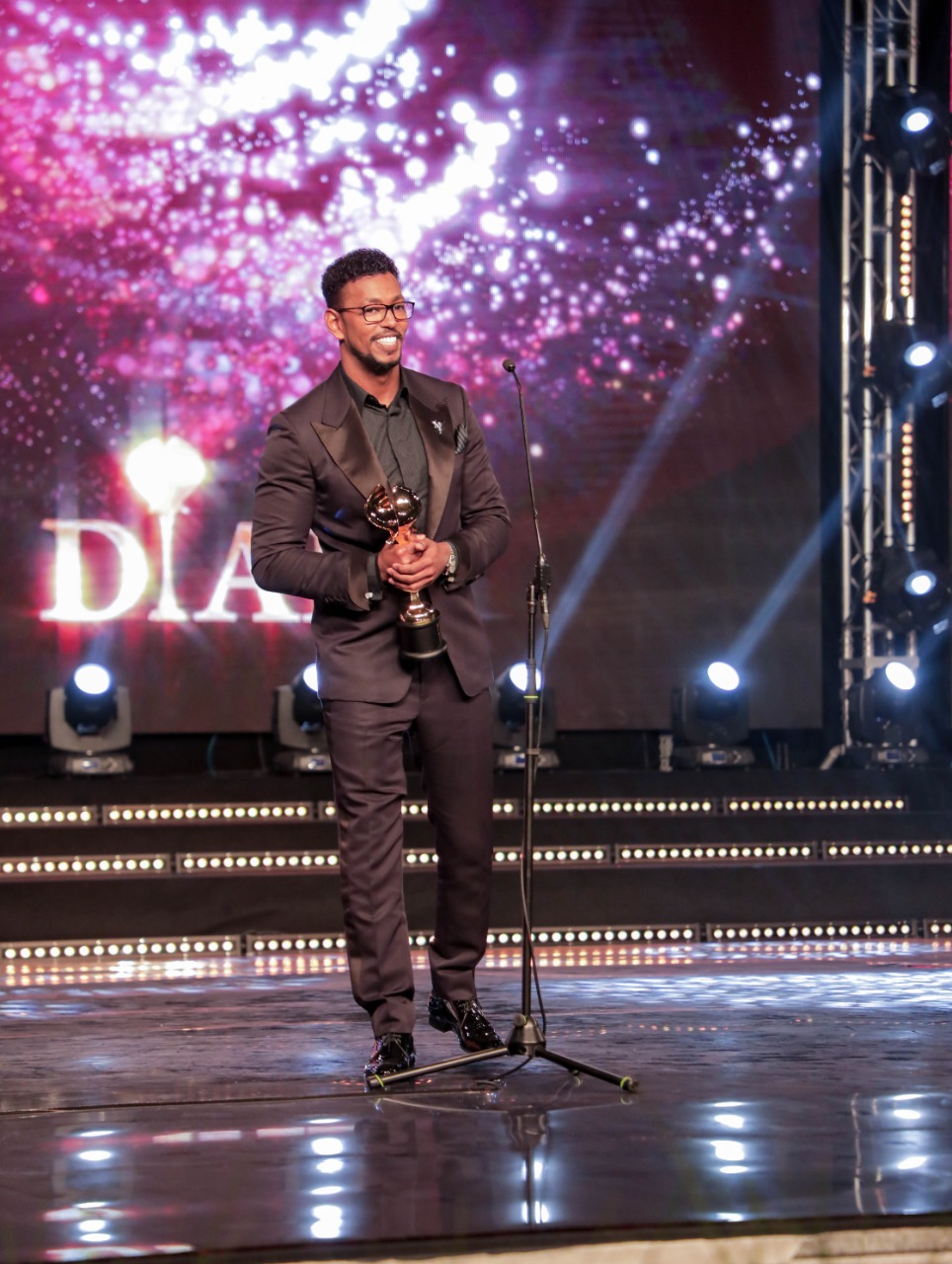 عمار عمر أفضل مؤثر فى مجال صناعة رواد الأعمال الناجحين بمهرجان ضيافة 2020