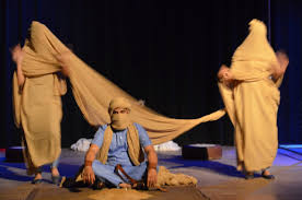 عرض بدون جمهور لـ 16 فرقة مسرحية بمدينة العيون المغربية