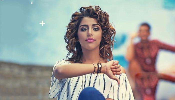 رجاء بلمير : تعيش قصة حب و تصف الوسط الفني بالوسخ