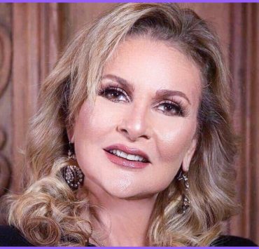 يسرا تتلقي "العلاج" رغم إعلان سلبية ماسحة "كورونا"