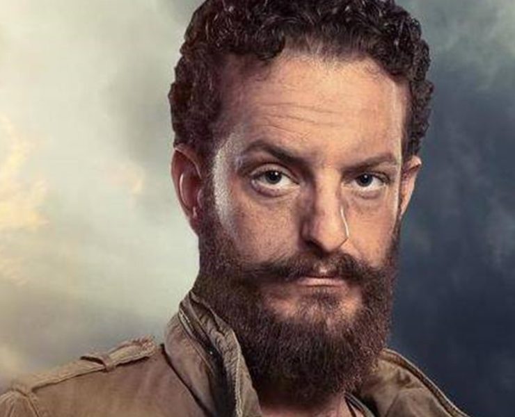 أويس مخللاتي يفاجئ جمهور بخبر زواجه