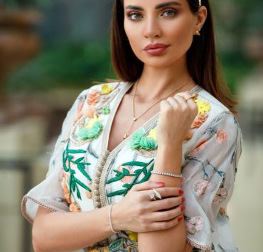 داليدا خليل تخطف الأنظار بالقفطان المغربي