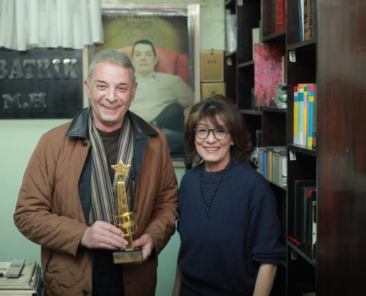 بالصور .. "أفلمها" برئاسة سماح أنور يكرم الفنان محمود حميدة