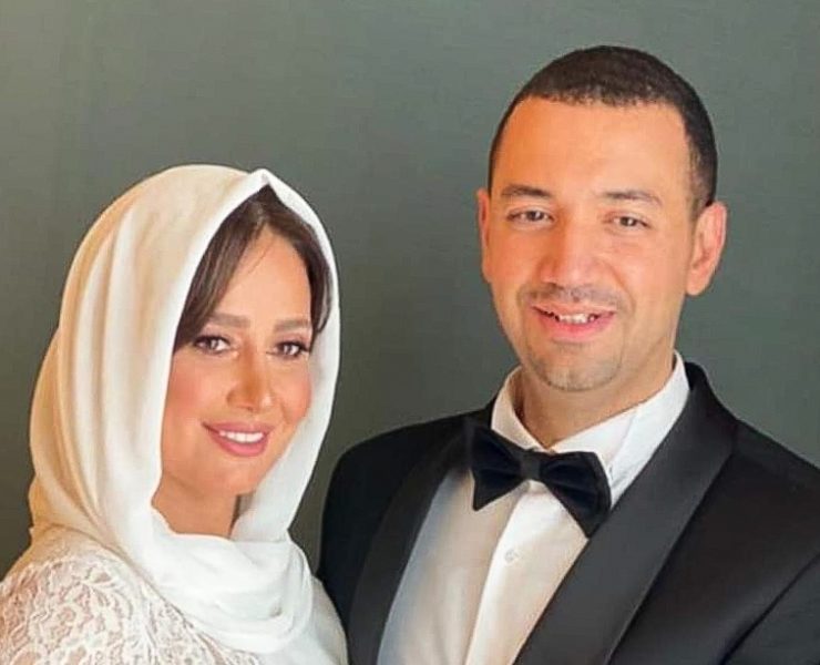 بالصور .. عقد قران وزفاف عائلي ل"حلا شيحة" والداعية"معز مسعود"