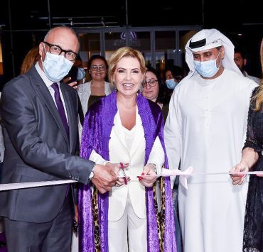 القنصل المغربي ونجوم الفن التشكيلي يشاركون نادية الشلاوي إفتتاح "تجوال الروح" ب "Artisita Gallery"