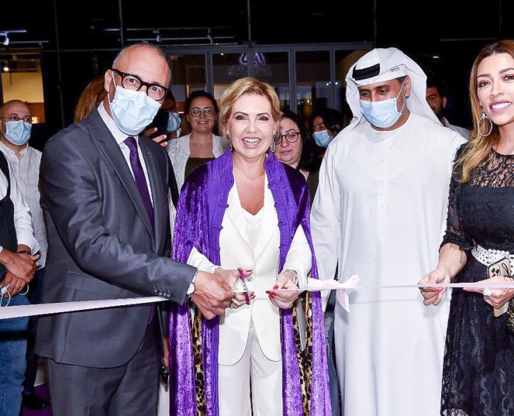 القنصل المغربي ونجوم الفن التشكيلي يشاركون نادية الشلاوي إفتتاح "تجوال الروح" ب "Artisita Gallery"