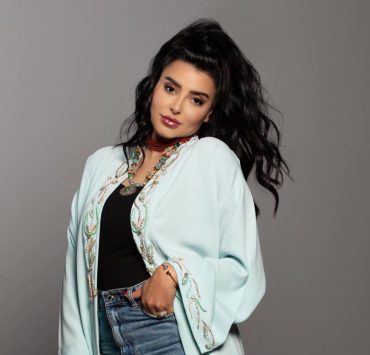 فاتي جمالي للمرة الأولى في عالم الأزياء برفقة عصام وشمى