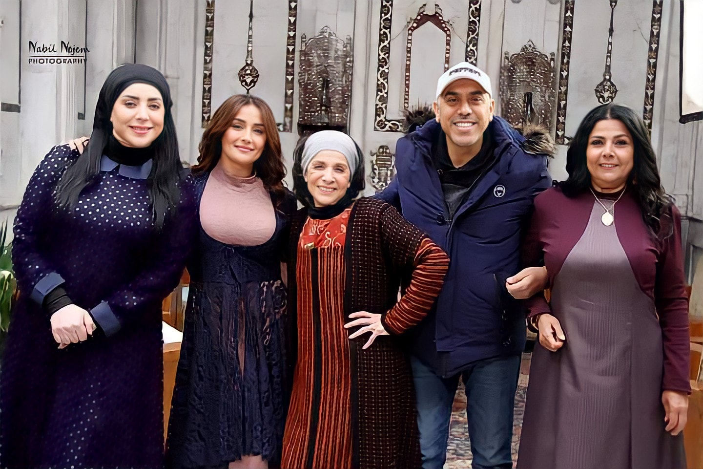 سيدة الكوميديا سامية الجزائري تنتهي من "الكندوش"