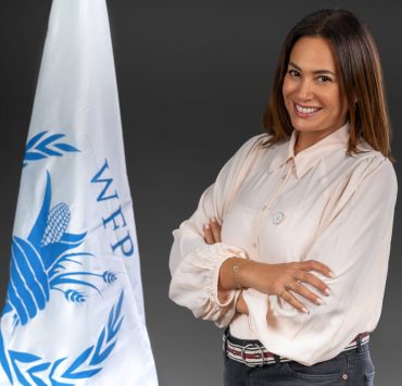 الفنانة هند صبري تتسلم جائزة نوبل للسلام