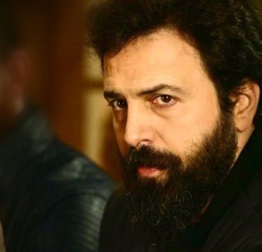 تيم حسن يشوّق جمهوره "بأفعى" للـ "الهيبة جبل"