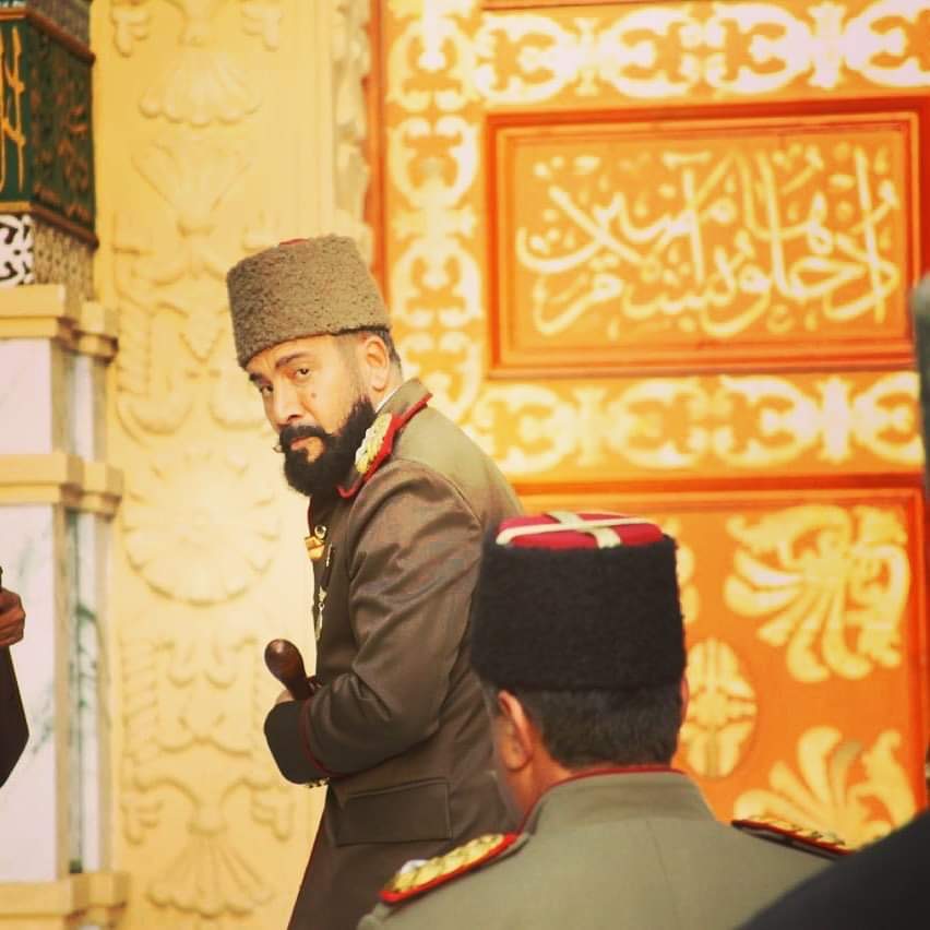 عابد فهد يكشف عن شخصيته في “سنوات الحب والرحيل”