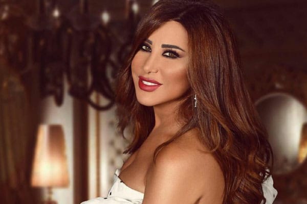 إطلاقها بعد ساعات … من اختارت نجوى كرم بطلاً لكليبها الجديد "مغرومة"