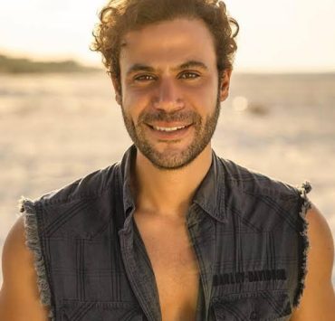 محمد إمام يتفرغ للسينما وينفصل عن الزعيم