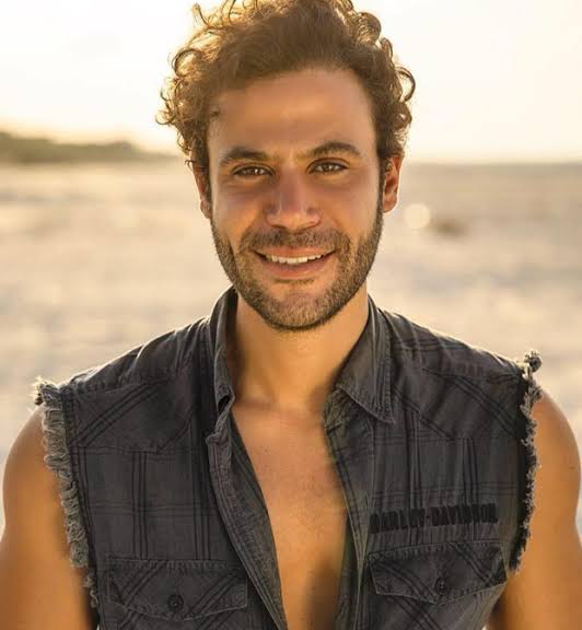 محمد إمام يتفرغ للسينما وينفصل عن الزعيم