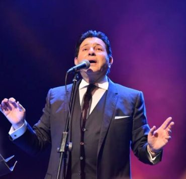 أمير الغناء العربي على مسرح النافورة بعد تعافيه من الأزمة الصحية