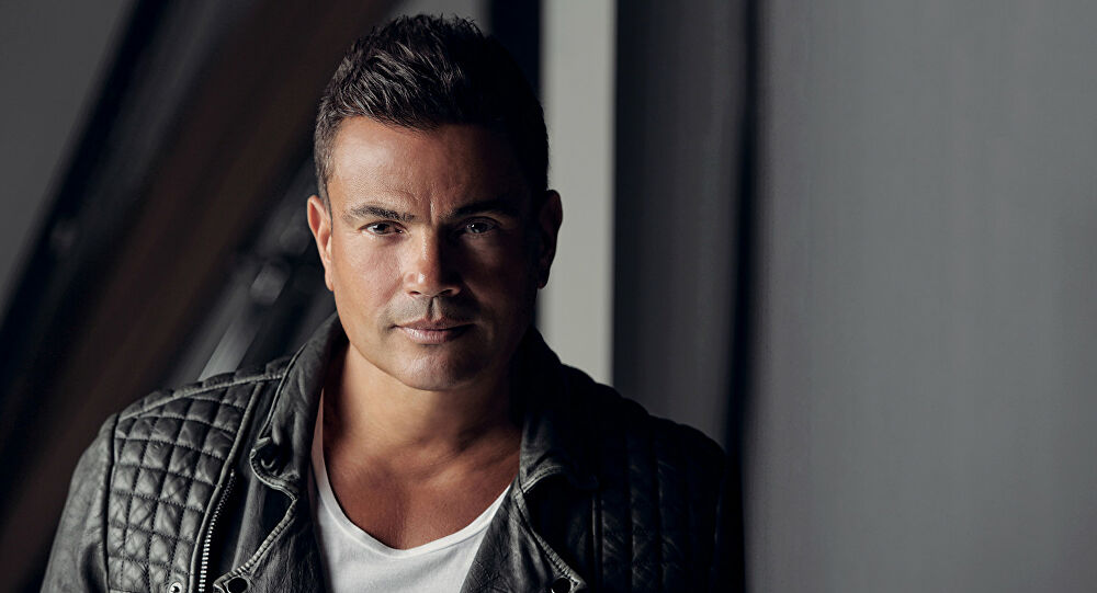 بعد رحيل دلال عبدالعزيز.. عمرو دياب يحذف منشوراً على صفحاته الرسمية