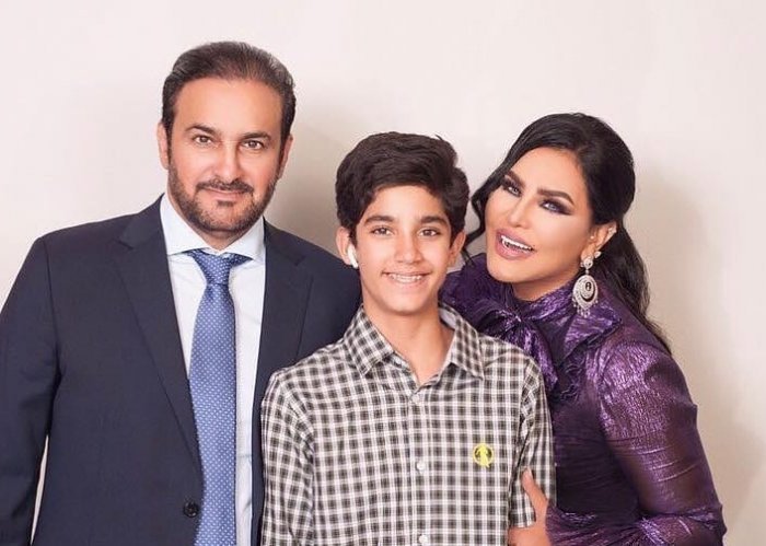 الفنانة أحلام تنشر 10 صور بالأحمر.. وتهدي متابعيها قصيدة أغنيتها الجديدة..