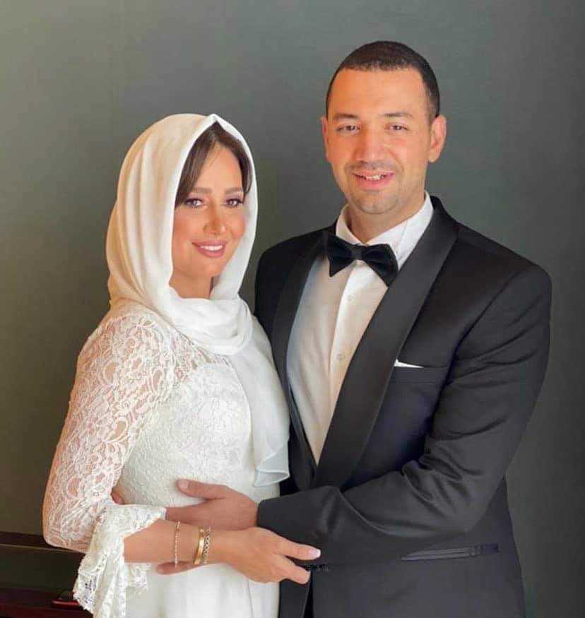 بعد نشر صورها بدون حجاب.. حلا شيحة تهاجم الصحافة.. وترد على شائعة طلاقها