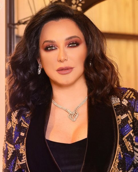 النجمة السورية سلاف فواخرجي تنتهي من تصوير مسلسل الكندوش 2
