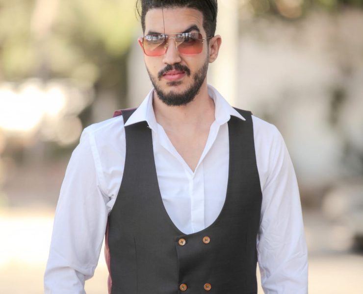 مبتكره عارض أزياء مغربي .. "الفيلتر التجميلي" يتخطى حاجز المليار مشاهدة على انستغرام