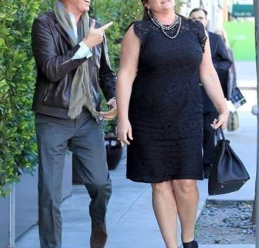 نجم هوليوود بيرس بروسنان بعد أن اكتسبت زوجته وزناً زائداً.. هل هدده بالطلاق!