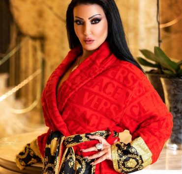رد سمية الخشاب على ظهورها بالبورنس: "تمنه يجيب عربية مرسيدس"