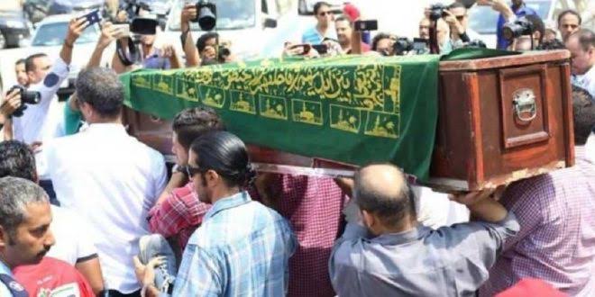 نيللي كريم تؤجل حفل زفافها ٣ أيام حدادا على الفنانة دلال عبد العزيز