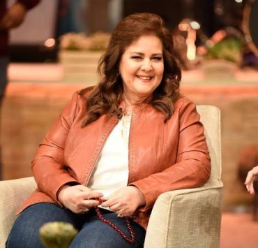 نجوم الفن ينعون وفاة الفنانة القديرة دلال عبدالعزيز.. وأول تعليق لإبنتها
