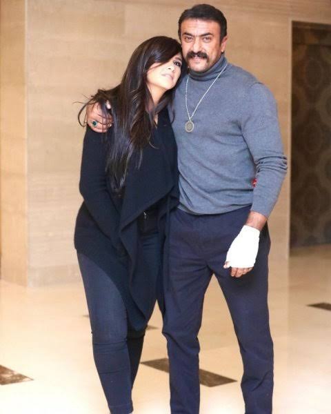 ياسمين عبد العزيز تستكمل علاجها بالمنزل