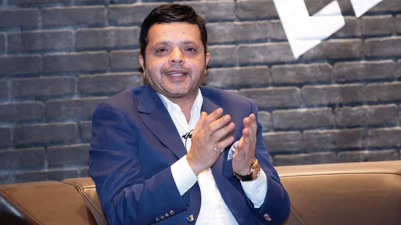 محمد هنيدي يقرر اعتزال التمثيل!