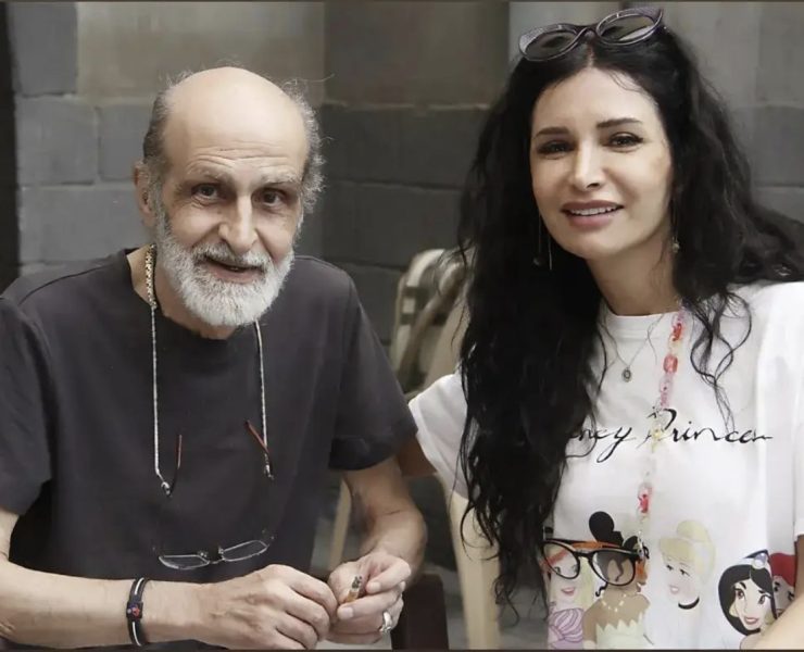رشا شربتجي تنفي شائعة موت والدها