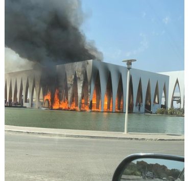 "الجونة" يحترق قبل ساعات من إنطلاقته