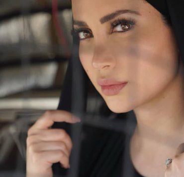 “جوقة عزيزة" تجبر نسرين طافش على الاعتذار عن "المداح2"