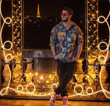 سعد لمجرد يختار "ياعيوني" بعد زيارته لوالديه