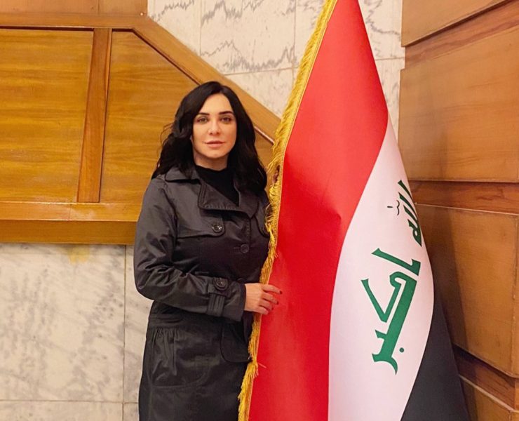 سلاف فواخرجي تحصد تكريماً في العراق سلاف فواخرجي تحصد تكريماً في العراق