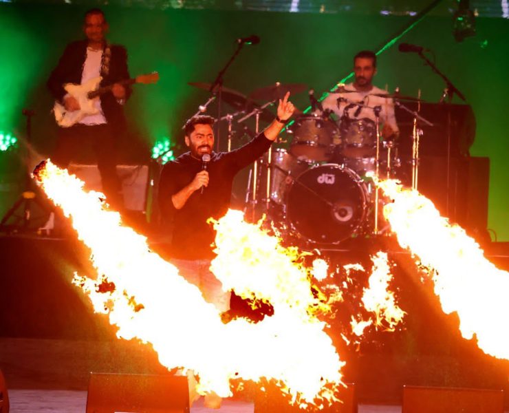 تامر حسني يشعل أجواء حفل "إكسبو 2020 دبي" أمام جمهور الوطن العربي والعالم