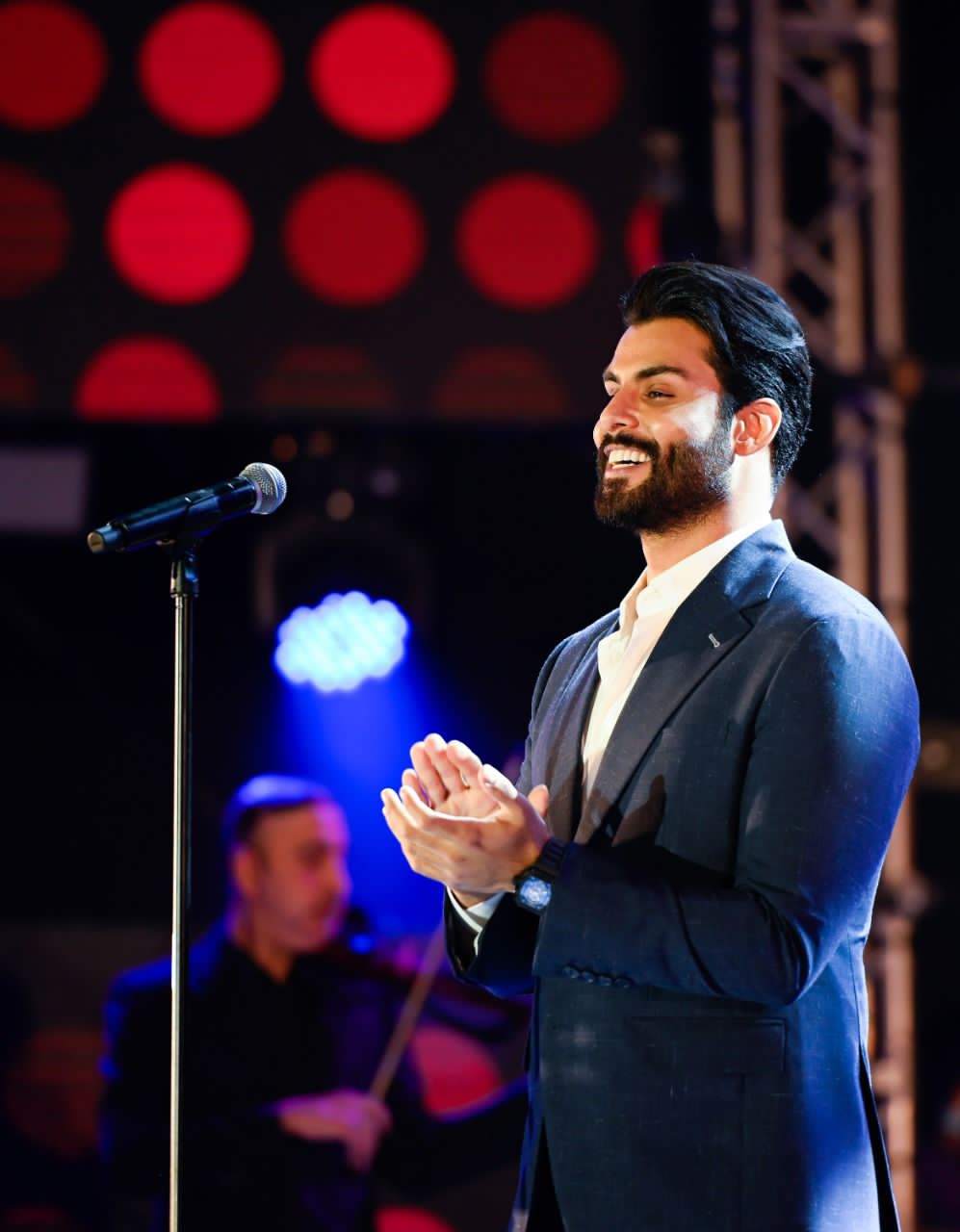 محمود التركي مسك ختام حفلات مهرجان "أم الإمارات"