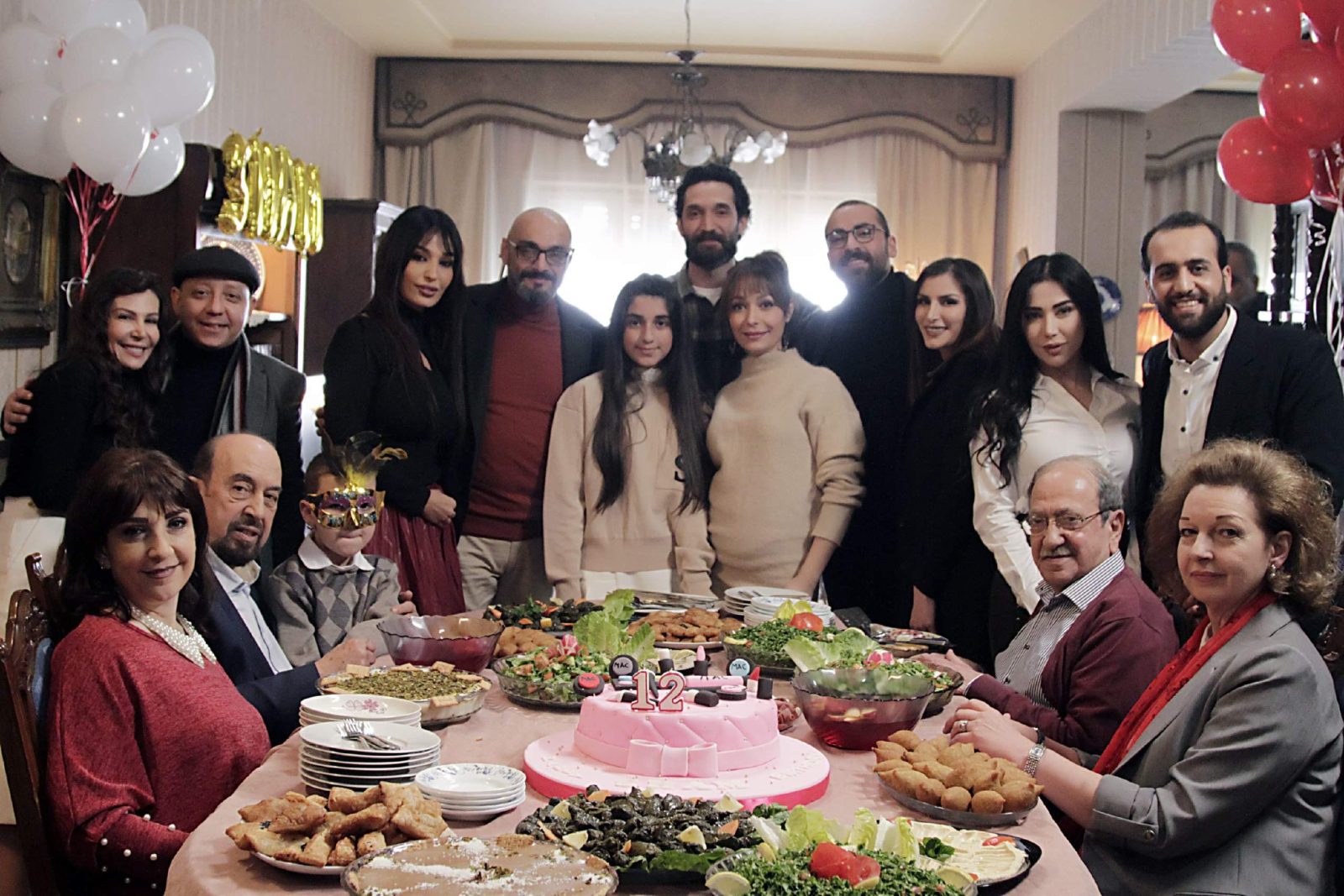 بعد "غربة".. دريد لحام وأسامة الروماني معاً "على قيد الحب"