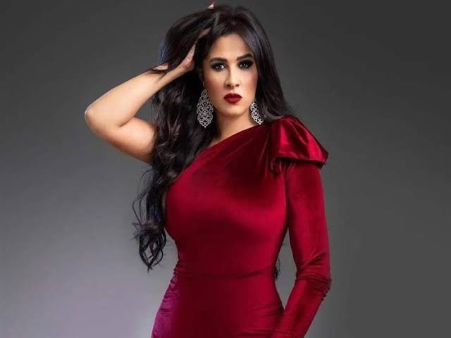 ياسمين عبدالعزيز "كورونا" للمرة الثانية