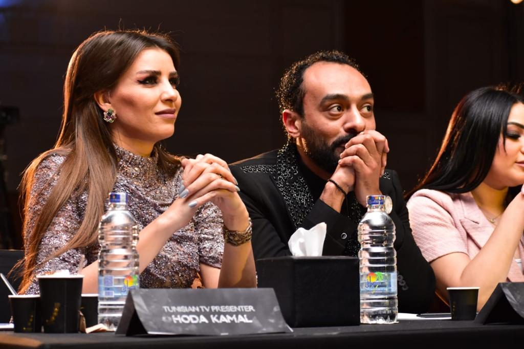 بالصور .. تتويج الفلبينية "كاثلين باتون" ملكة جمال العالم للسياحة والبيئة 2022 في القاهرة الجديدة