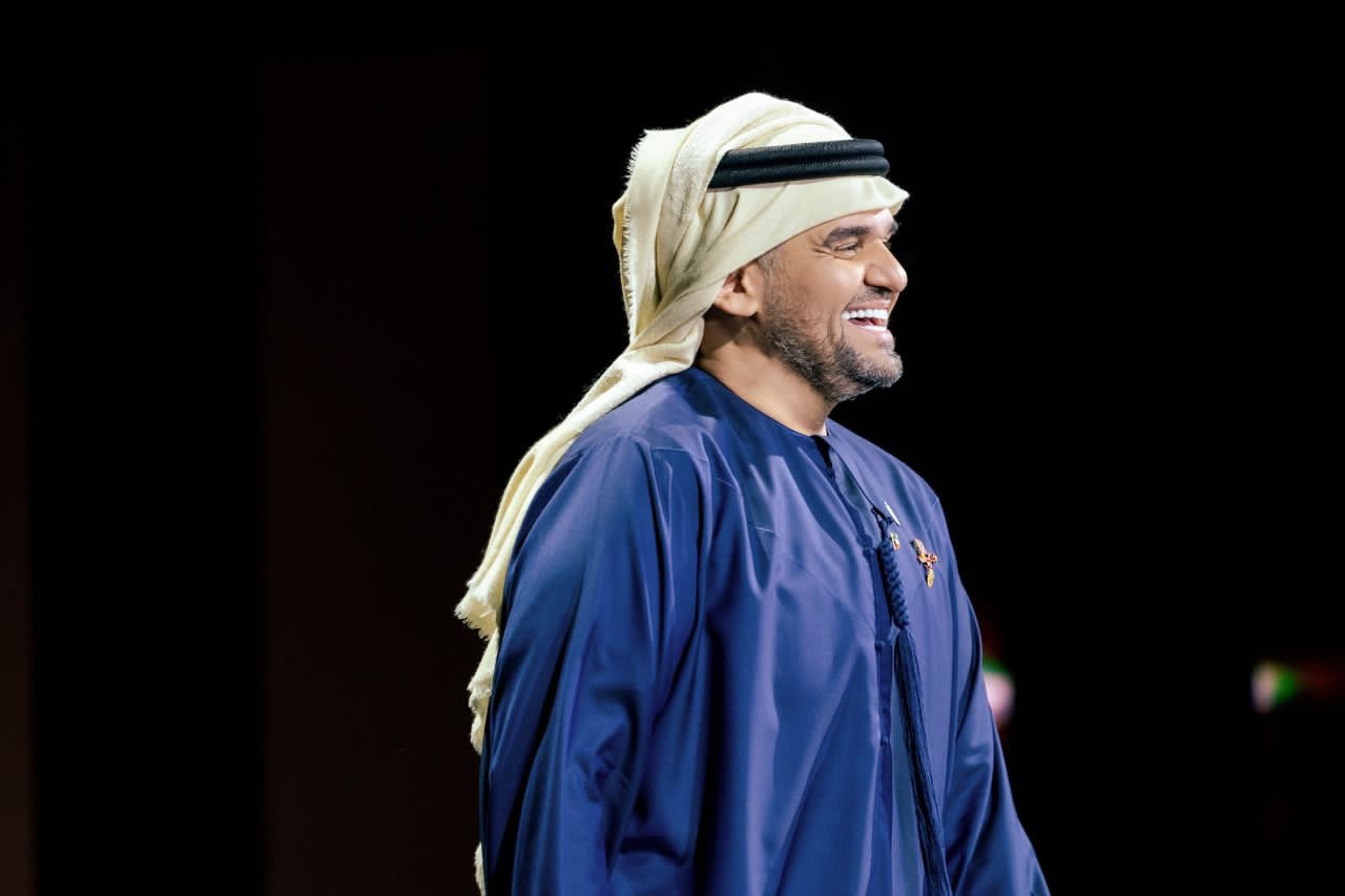 حسين الجسمي يعايد الأمهات بأغنية "أمي جنة"