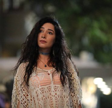 جيانا عنيد عاشقة للموضة ومتفائلة في حياتها..